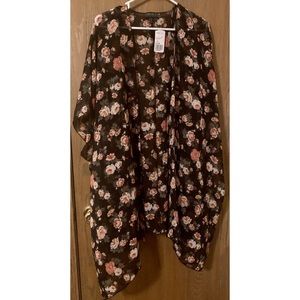 Forever 21+ sheer black floral kimono 2X